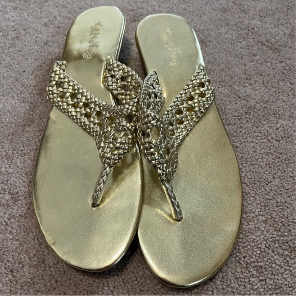 gold wedge heel thong sandal - Picture 1 of 5